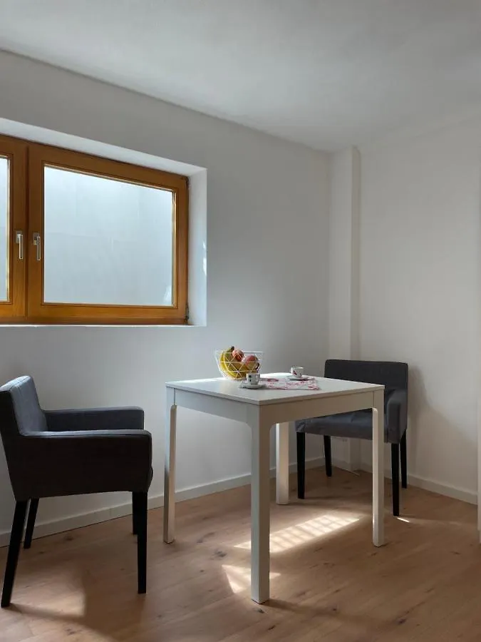 Schoene Souterrainwohnung In Seeshaupt Apartment